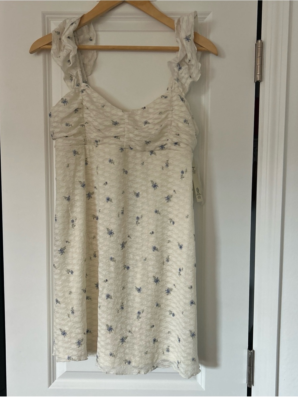 No Boundaries Women's Ruched Edge Dress- Winter White- Size Large NWT
